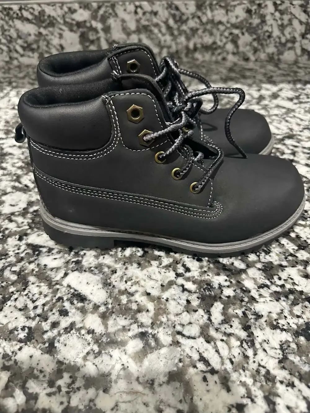 Wonder Nation Boys Black Lace-Up Hiking Boots Size 2